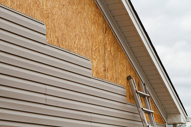 24/7 Emergency Storm Damage Siding Repair experts in Topping, VA